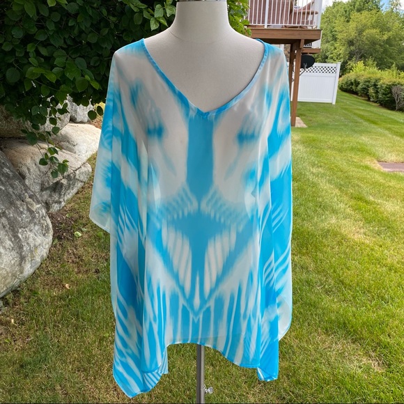 Chico’s Luna Ikat Peri Poncho - Picture 2 of 15